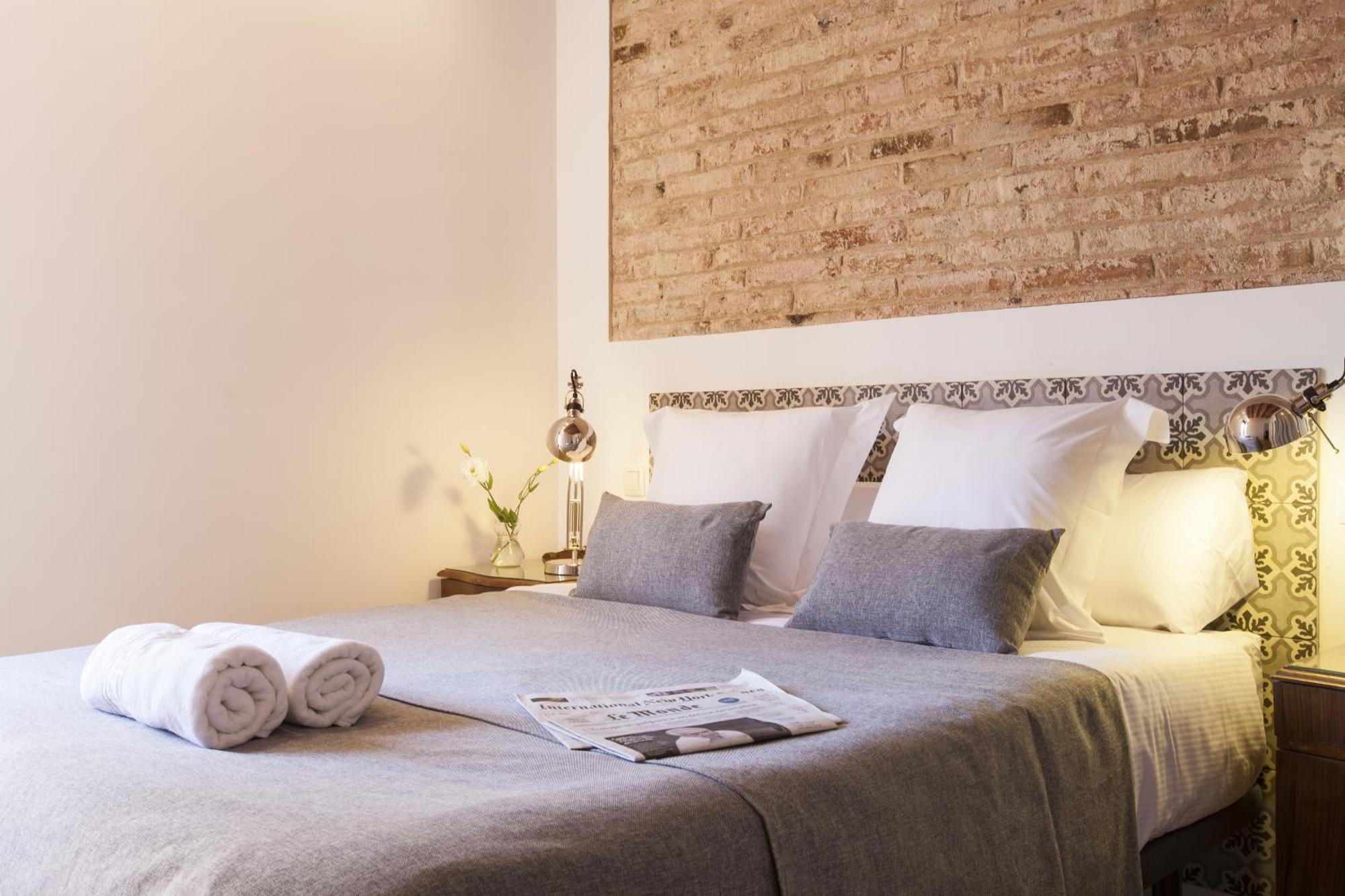 Aspasios Charming Flats Барселона Стая снимка