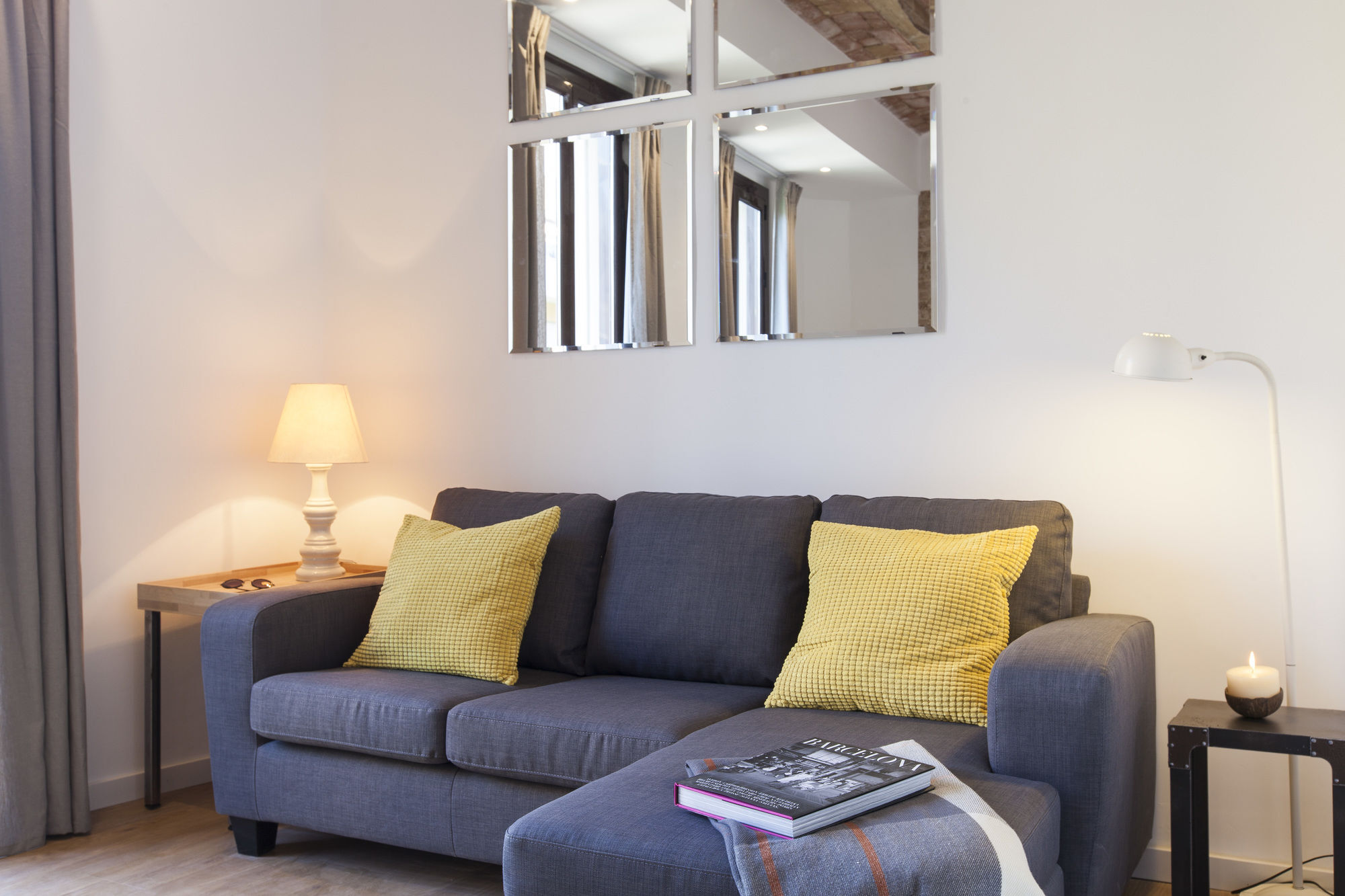 Aspasios Charming Flats Барселона Екстериор снимка
